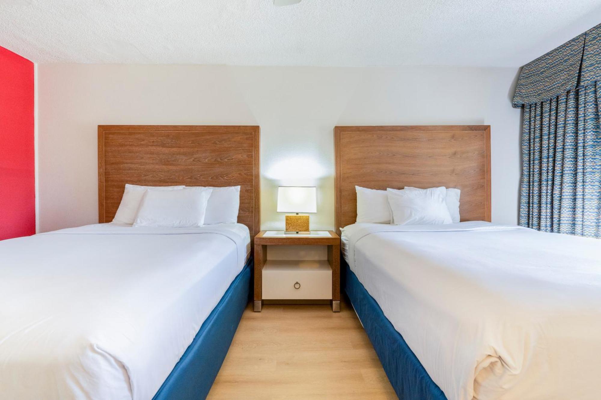Ramada By Wyndham Flamingo Water Park Hotel 3*